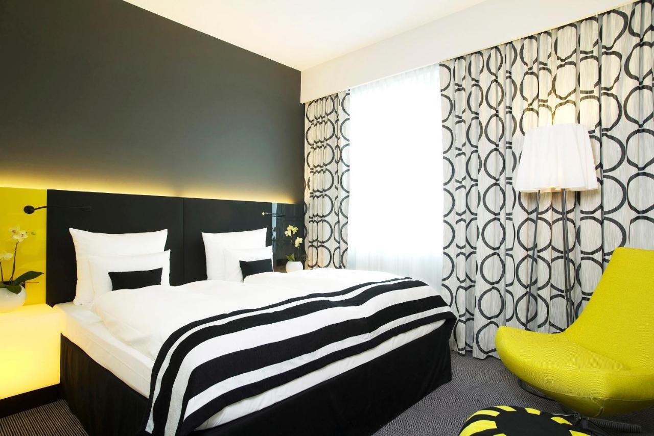 Vienna House By Wyndham Andel'S Berlin Hotel Bagian luar foto