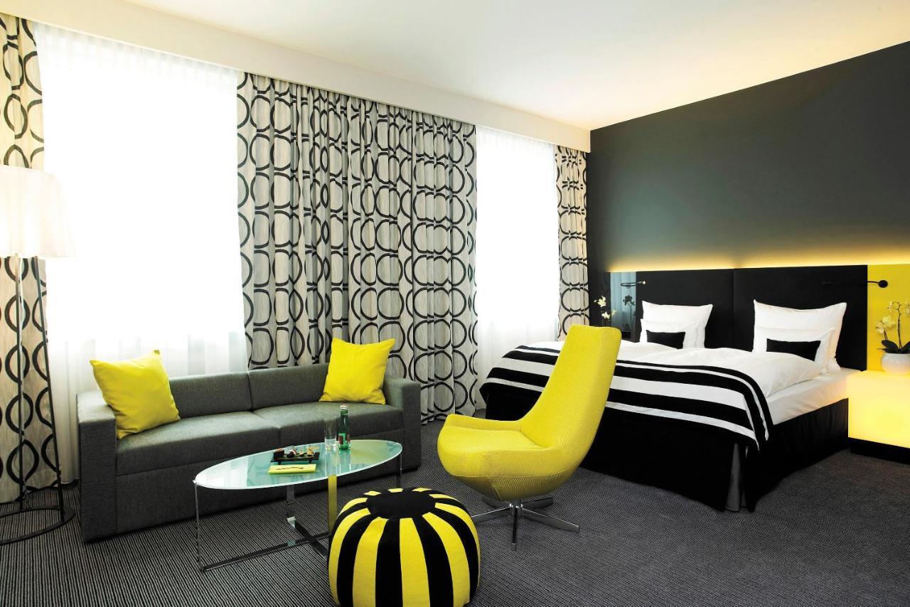 Vienna House By Wyndham Andel'S Berlin Hotel Bagian luar foto