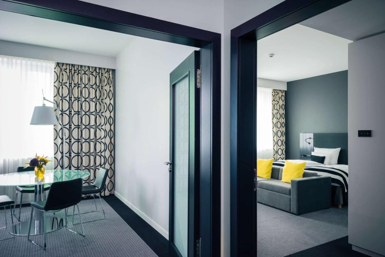 Vienna House By Wyndham Andel'S Berlin Hotel Bagian luar foto