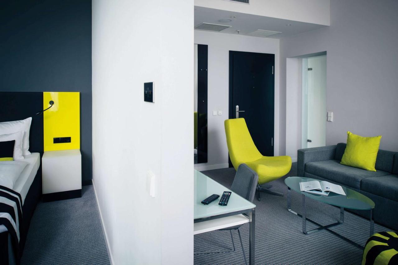 Vienna House By Wyndham Andel'S Berlin Hotel Bagian luar foto