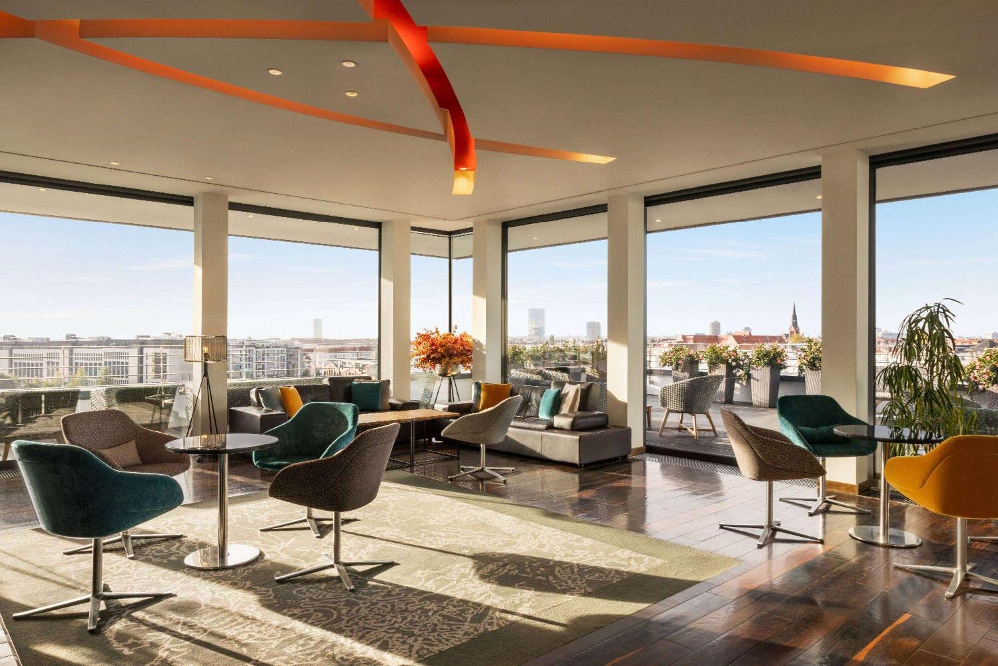 Vienna House By Wyndham Andel'S Berlin Hotel Bagian luar foto