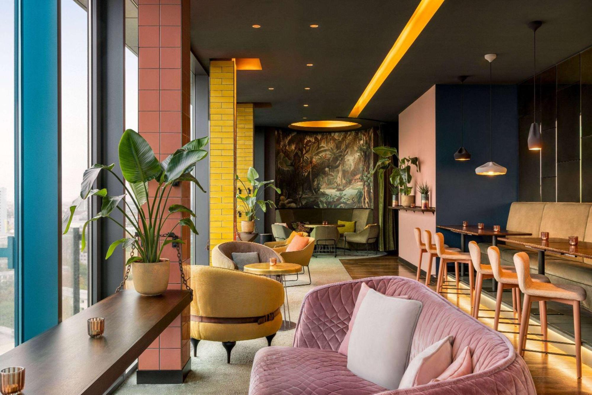 Vienna House By Wyndham Andel'S Berlin Hotel Bagian luar foto