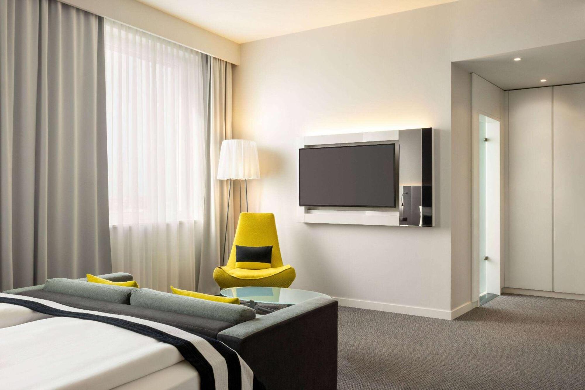 Vienna House By Wyndham Andel'S Berlin Hotel Bagian luar foto