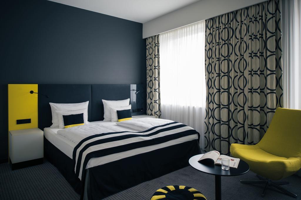 Vienna House By Wyndham Andel'S Berlin Hotel Bagian luar foto