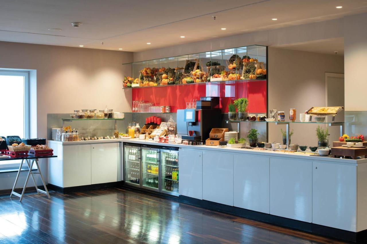 Vienna House By Wyndham Andel'S Berlin Hotel Bagian luar foto