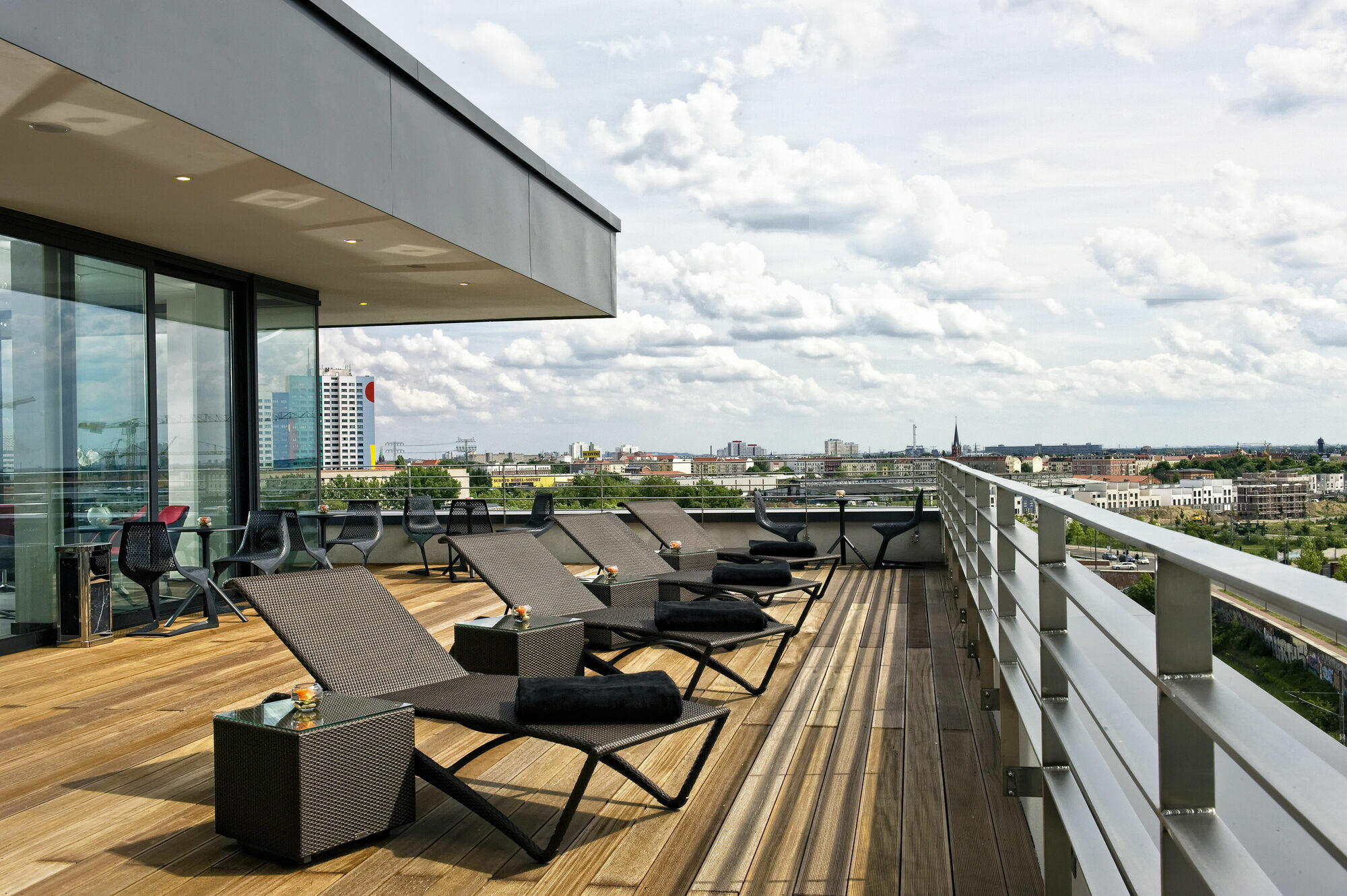 Vienna House By Wyndham Andel'S Berlin Hotel Bagian luar foto